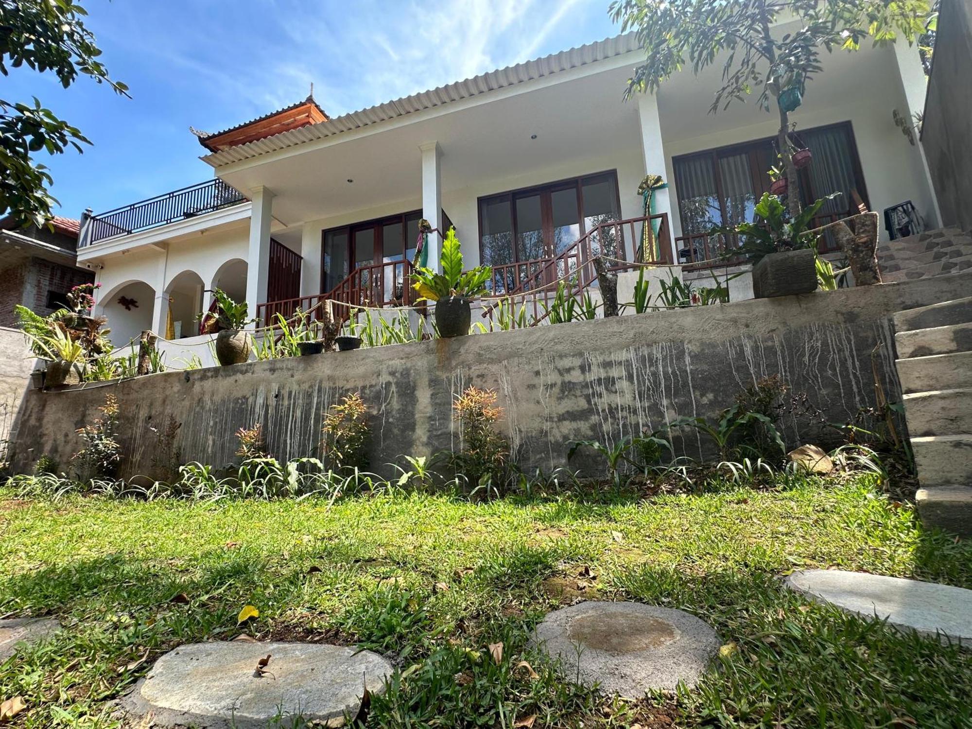 Umah Yugadi Bali Lägenhet Munduk Exteriör bild